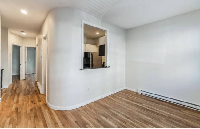Photo - 202 H St Unit 1