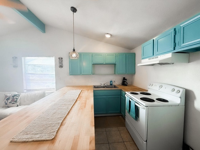 Photo - 107 E Venus Ln Unit 4