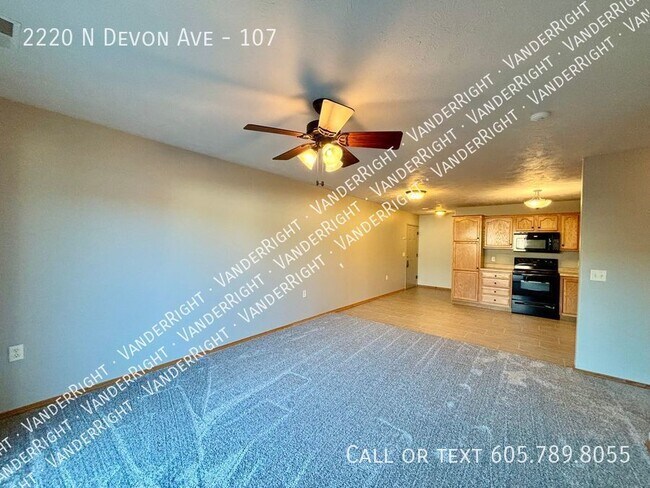 Photo - 2220 Devon Ave Unidad 107