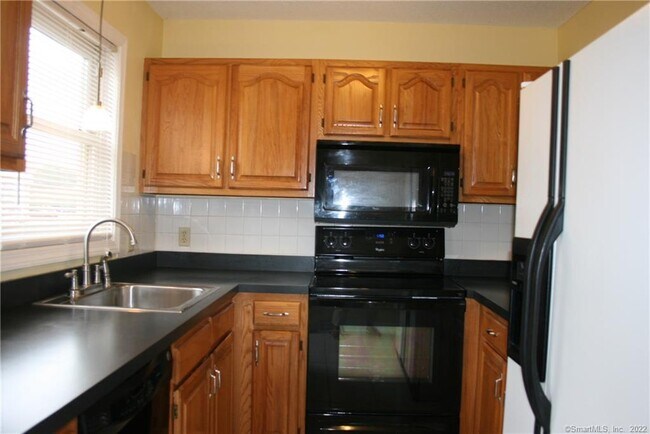 Photo - 92 Commodore Commons Ct Unidad 92