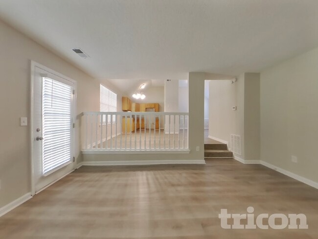 Photo - 11 Melleray Ct