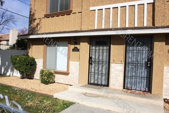 411 W Ave J-5