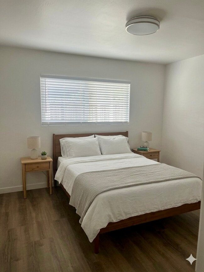 Photo - 411 Lawrence Dr Unidad 411 Lawrence #B