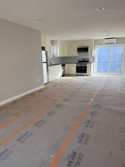 Photo - 1312 Grand St NE