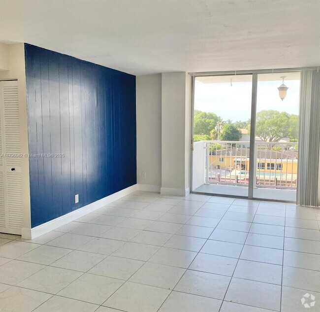 Building Photo - 2020 NE 135th St Unit 409 Rental