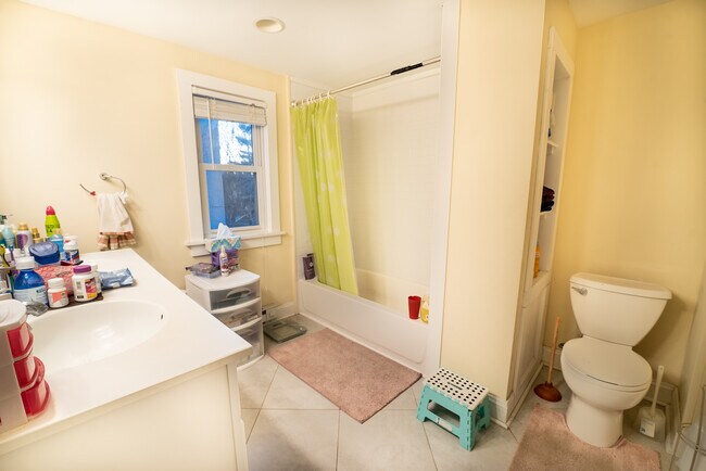 Photo - 270 N Aberdeen Ave