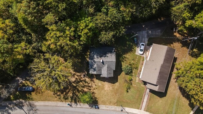 Photo - 621 Park Cir