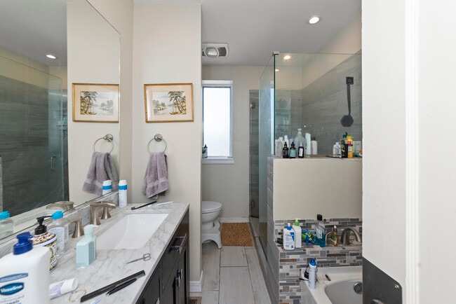 Photo - 1545 W Addison St Apartments Unit 2