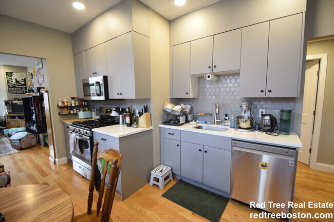 Photo - 1914 Beacon St Unidad 2