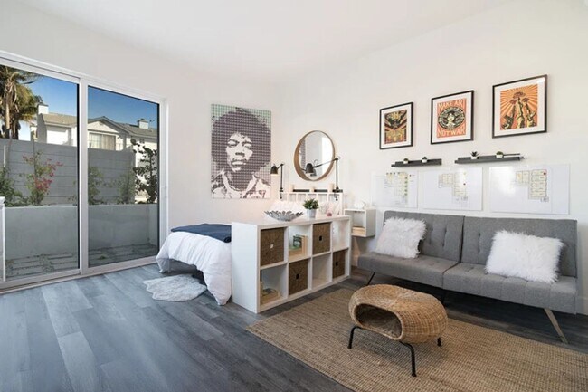 Photo - Cocoon 20
