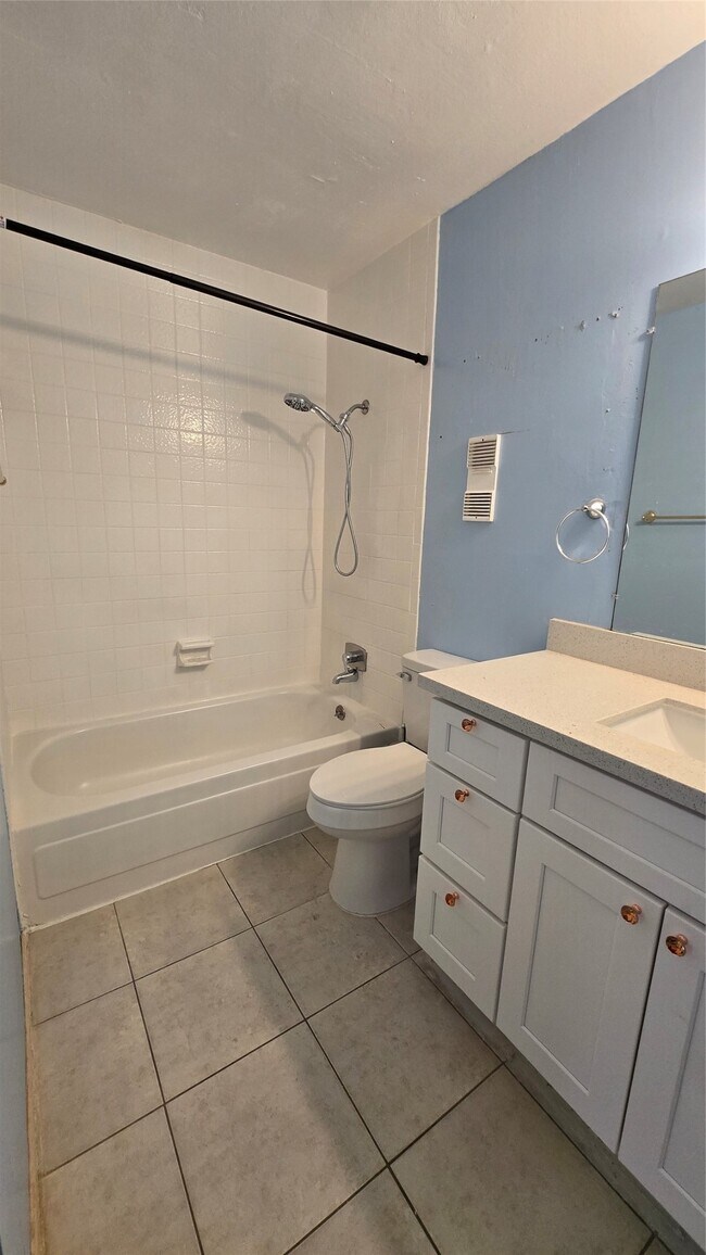 Photo - 8427 Hearth Dr Unidad 4
