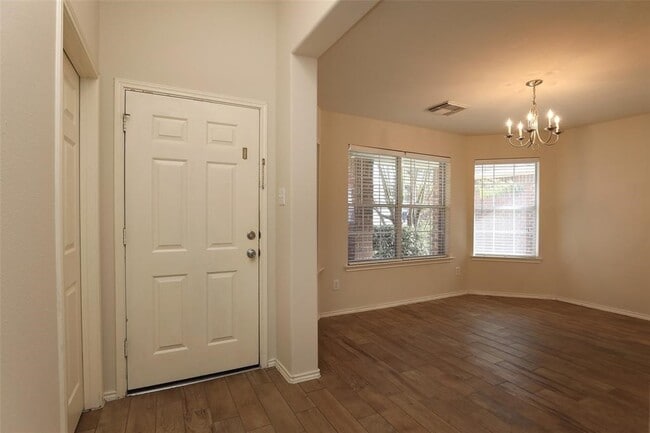 13127 Bach Elm St