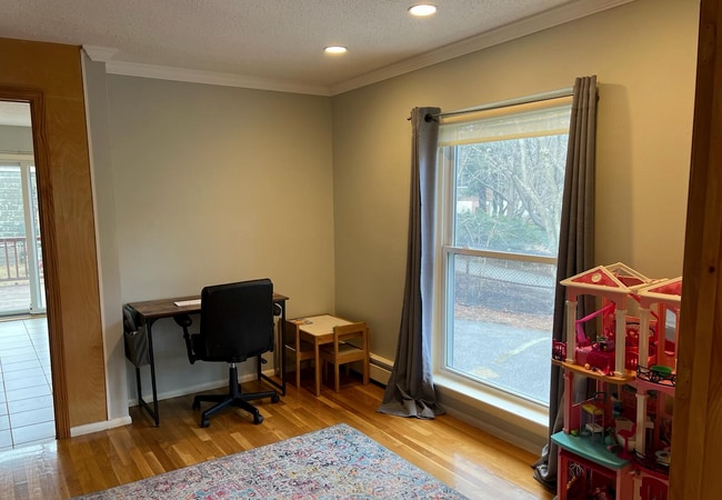 Photo - 148 Thorndike St Unit #148