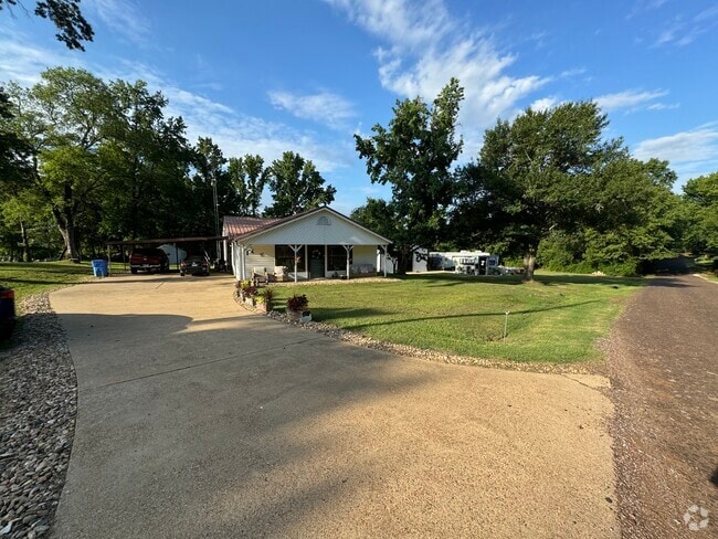Building Photo - 1284 Buchanan Rd Rental
