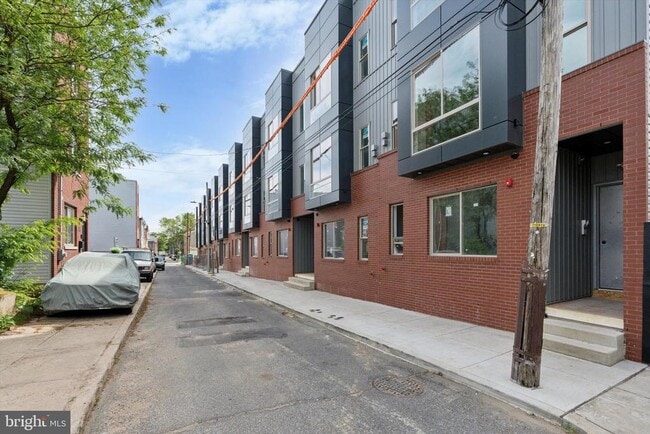 Photo - 2401 N 2nd St Apartment Unit L3