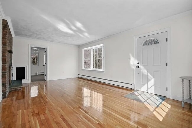 Photo - 248 Lincoln St