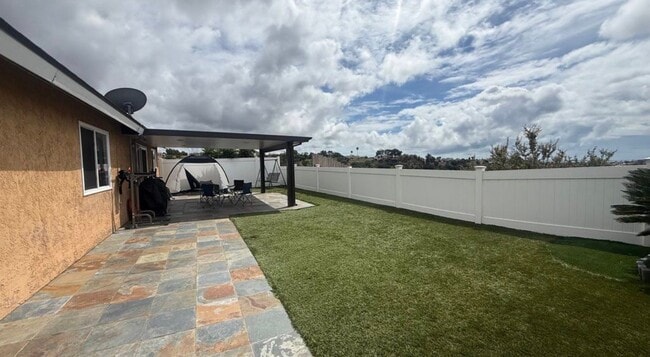 Photo - 798 Carefree Dr