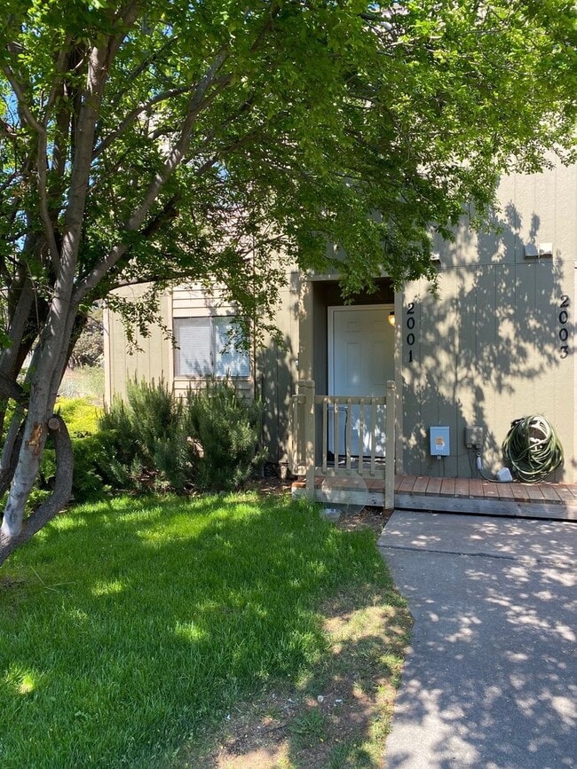 2001 NE Neil Way Unit 2001