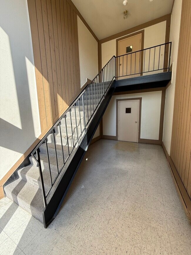 Photo - 803 Brook Dr Unit 7
