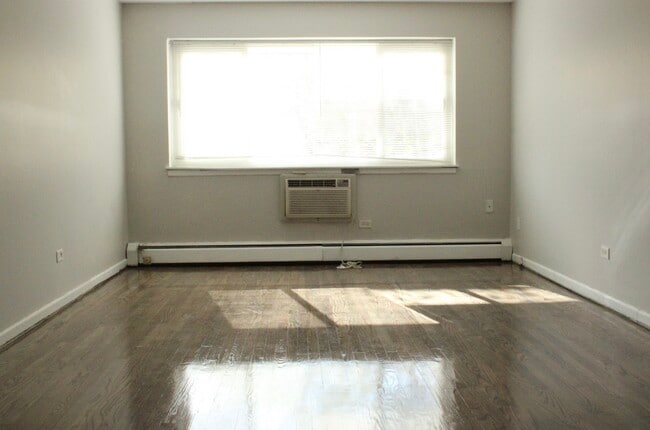 Photo - 6619 N Sheridan Rd Condo Unit 302