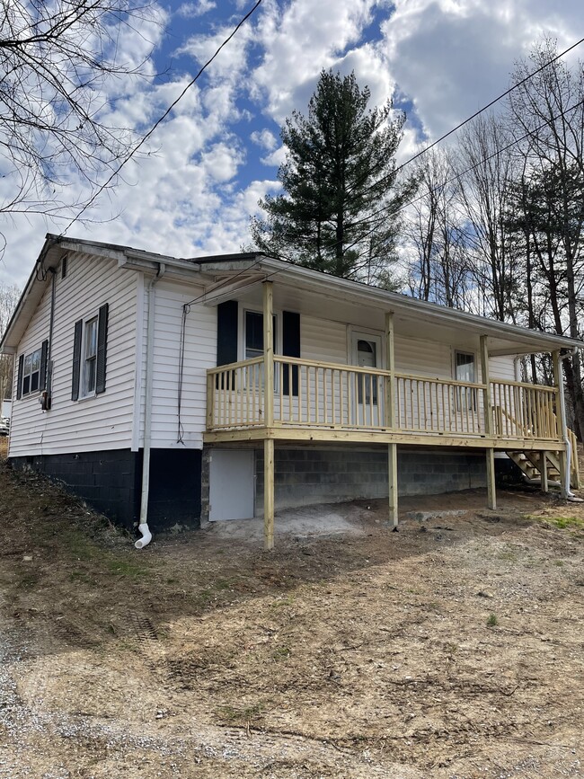 Photo - 802 E Church St