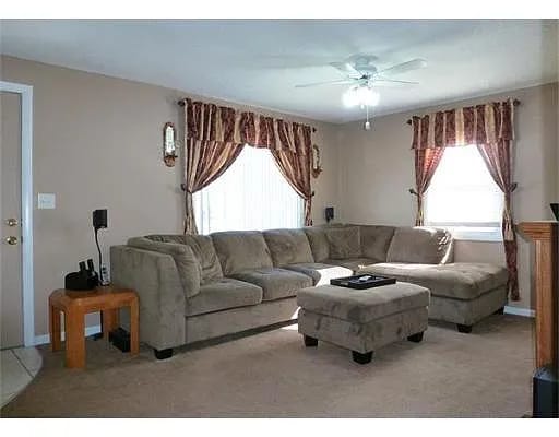 Photo - 196 Rosewell St