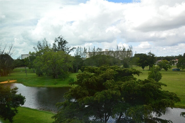 Photo - 3080 N Course Dr Unit 508