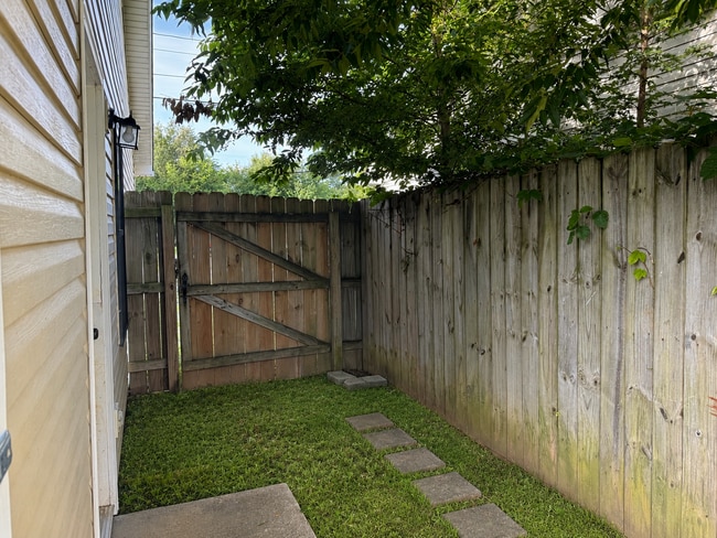 Photo - 3 Bed Home with a Large Fenced in Back Yard
