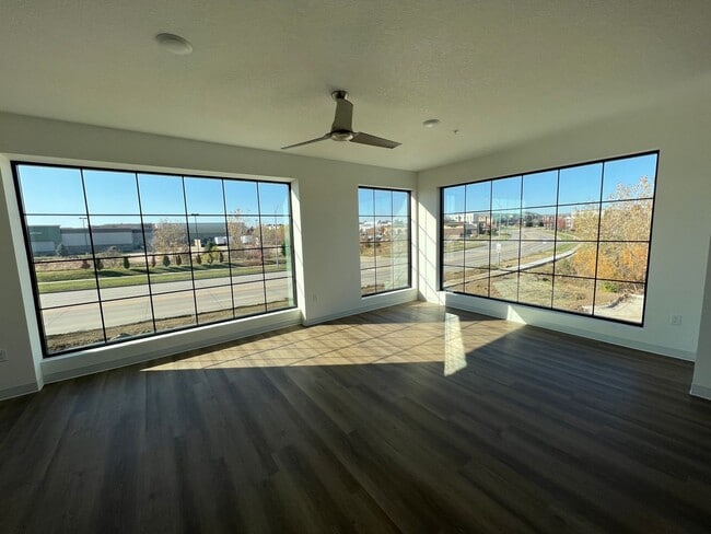 Photo - Reserve At Jordan Creek