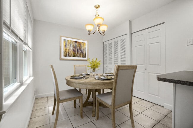 Photo - President Village