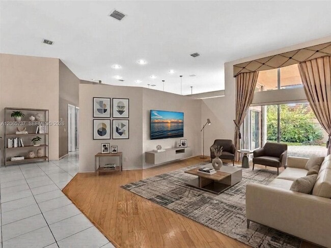 Photo - 11335 Lakeshore Dr