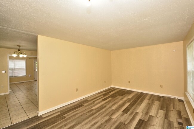 Photo - 1721 Maralyn Dr