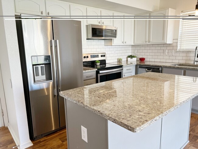 Photo - 2282 Middle View Dr