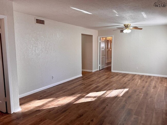 Photo - 4200 University Ave