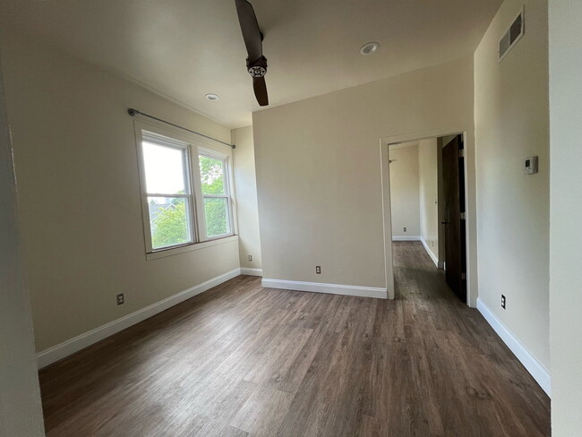 Photo - 500 Parkway Dr NE Unidad 08