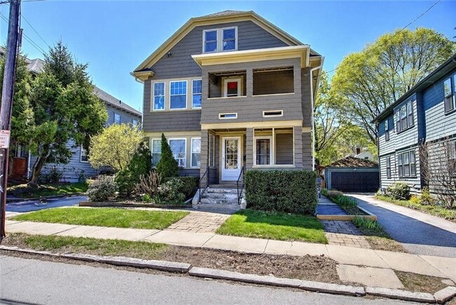 Building Photo - 91 4th St