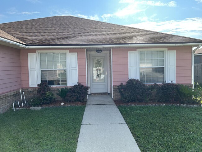 Photo - 3742 Star Leaf Road