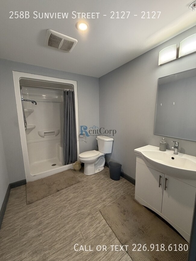 Photo - 258B Sunview St