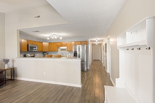 Photo - 228 Dalton Pl Wy