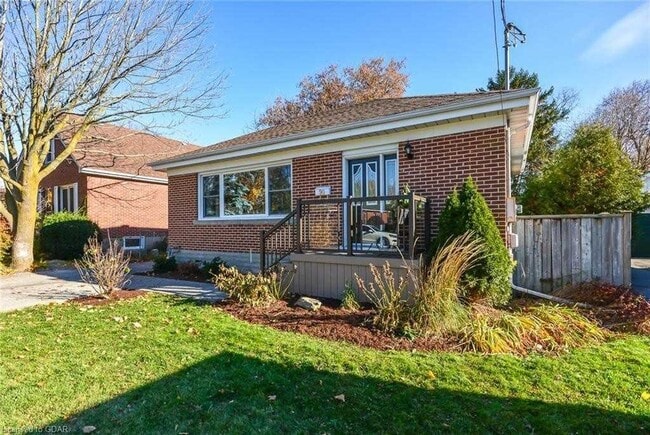 Building Photo - 90 Merion St