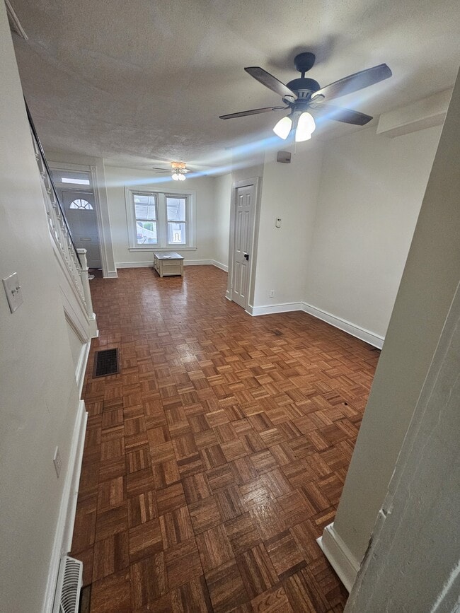 Photo - 619 Rockland St