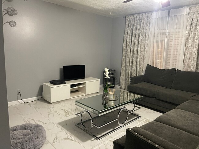 Photo - 2200 Springdale Blvd Unit 314