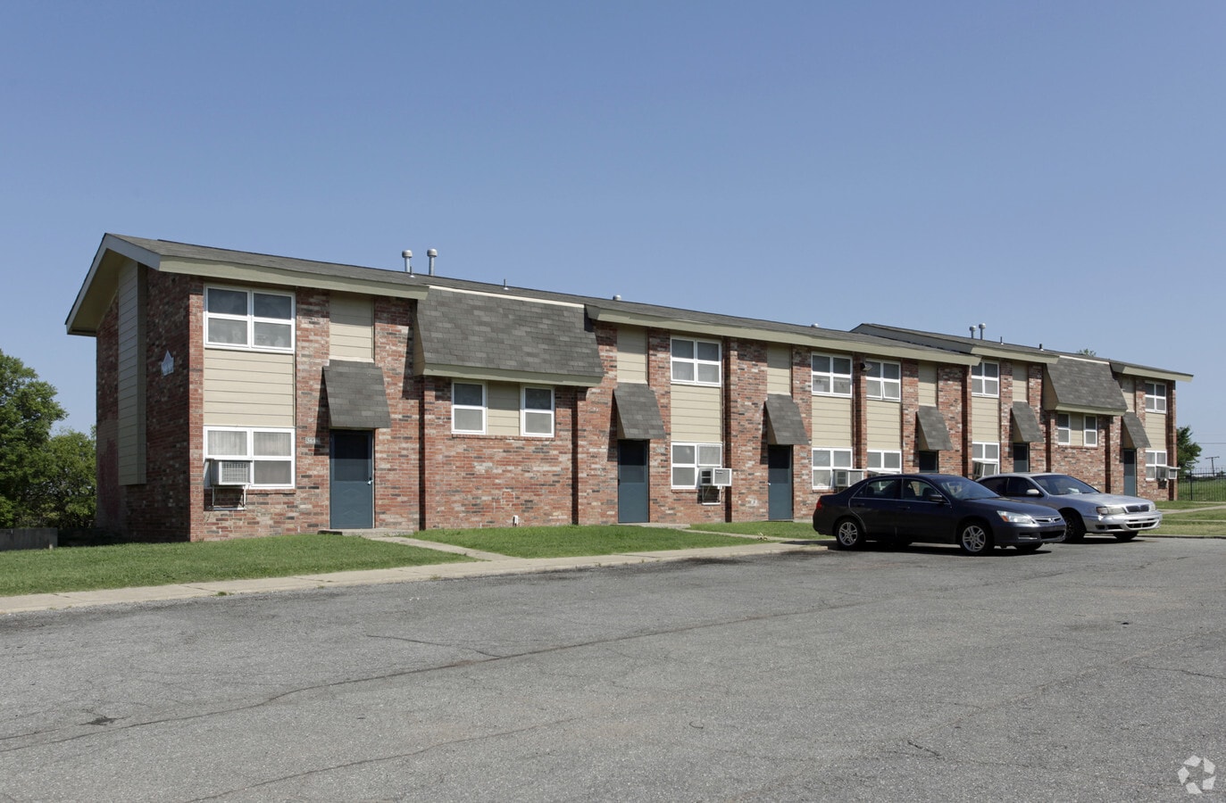 Photo - Mohawk Manor Apartments