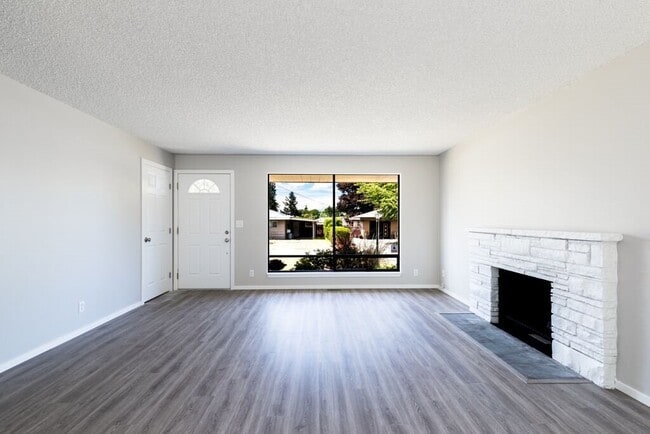 Photo - 3 Bedroom Rambler Situated on a Large Lot with Mature Landscaping!