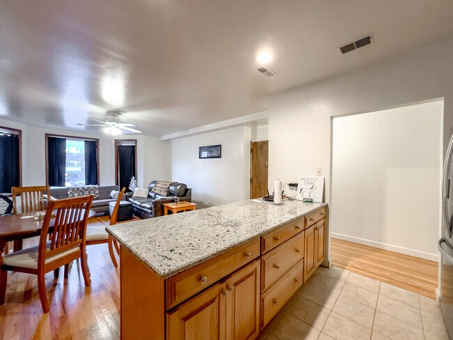 Photo - 6711 N Sheridan Rd Unit H04F