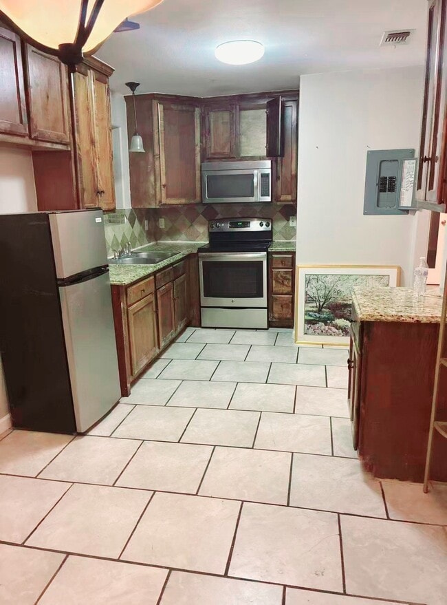 Photo - 5322 S Zarzamora St