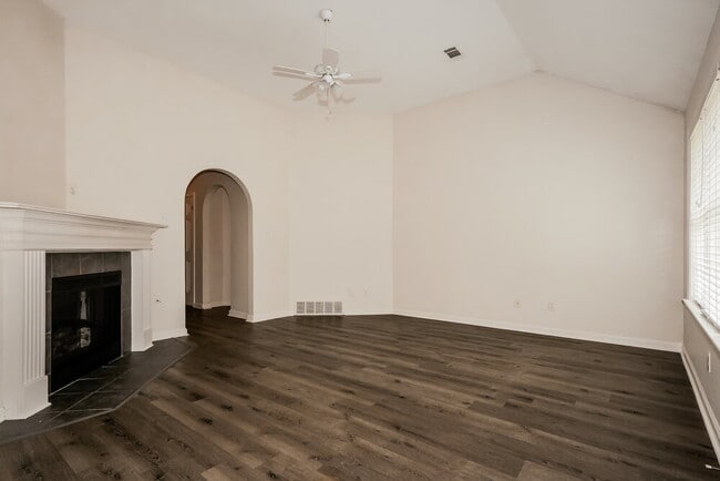 Photo - 1224 Whistler Dr