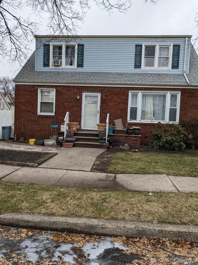 Building Photo - 307 2nd St