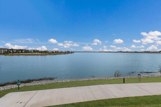 Photo - 7420 Newham Ln