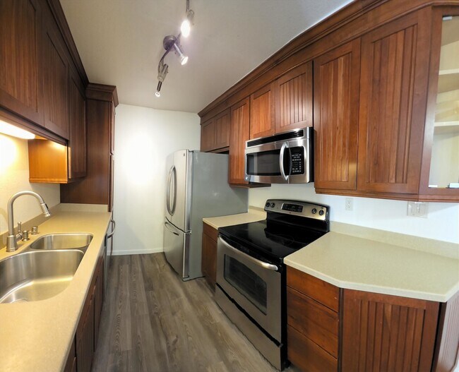 Photo - 6455 La Jolla Blvd